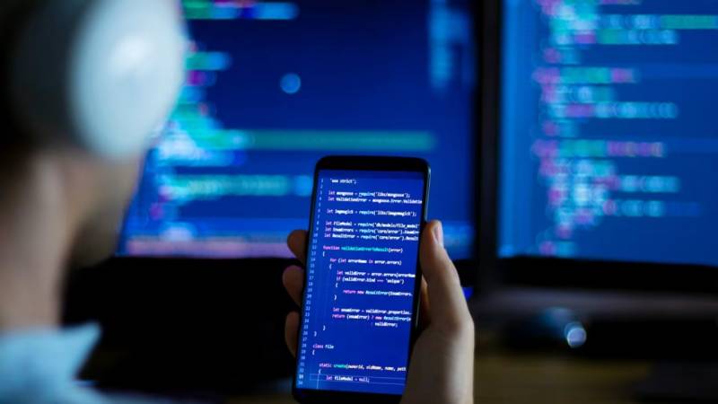 Node.js赋能修文县软件开发:解锁企业业务增长的核心引擎